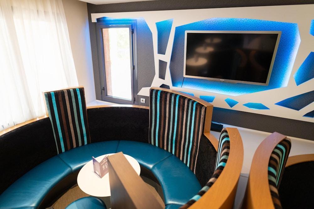 Holiday Inn Express Arras By Ihg Exterior foto